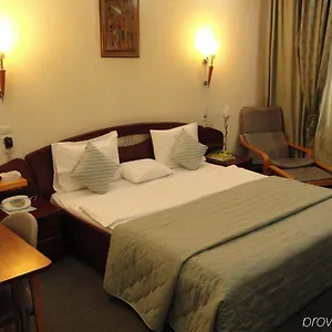 https://relax-comfort-suites.bucharesthotelsnow.com